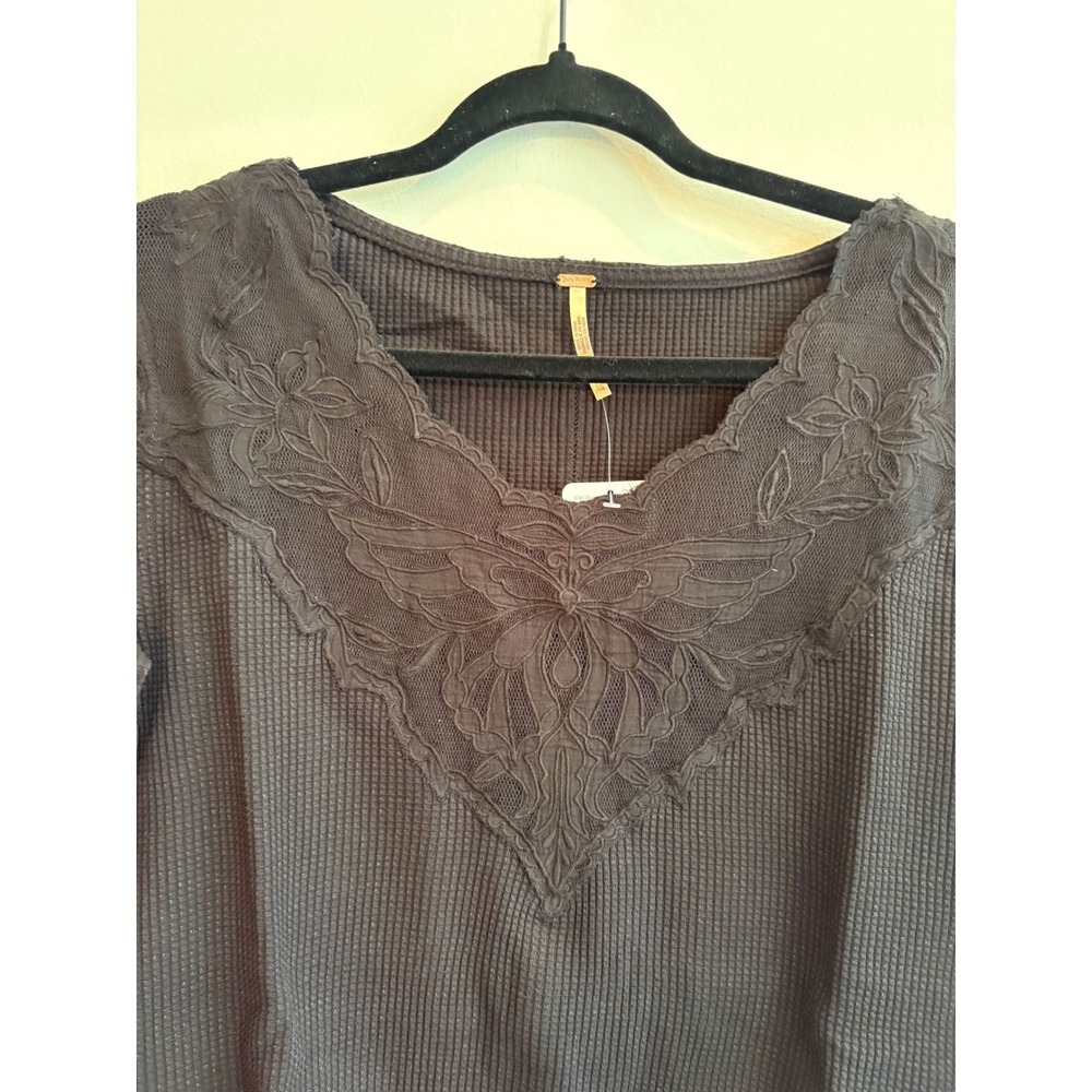 Free People Butterfly Cuff long sleeve thermal tee black XL embroidered new nwt - Picture 10 of 12